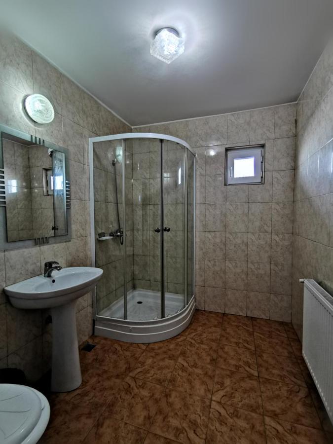 Motel International Recola Băneşti Zewnętrze zdjęcie
